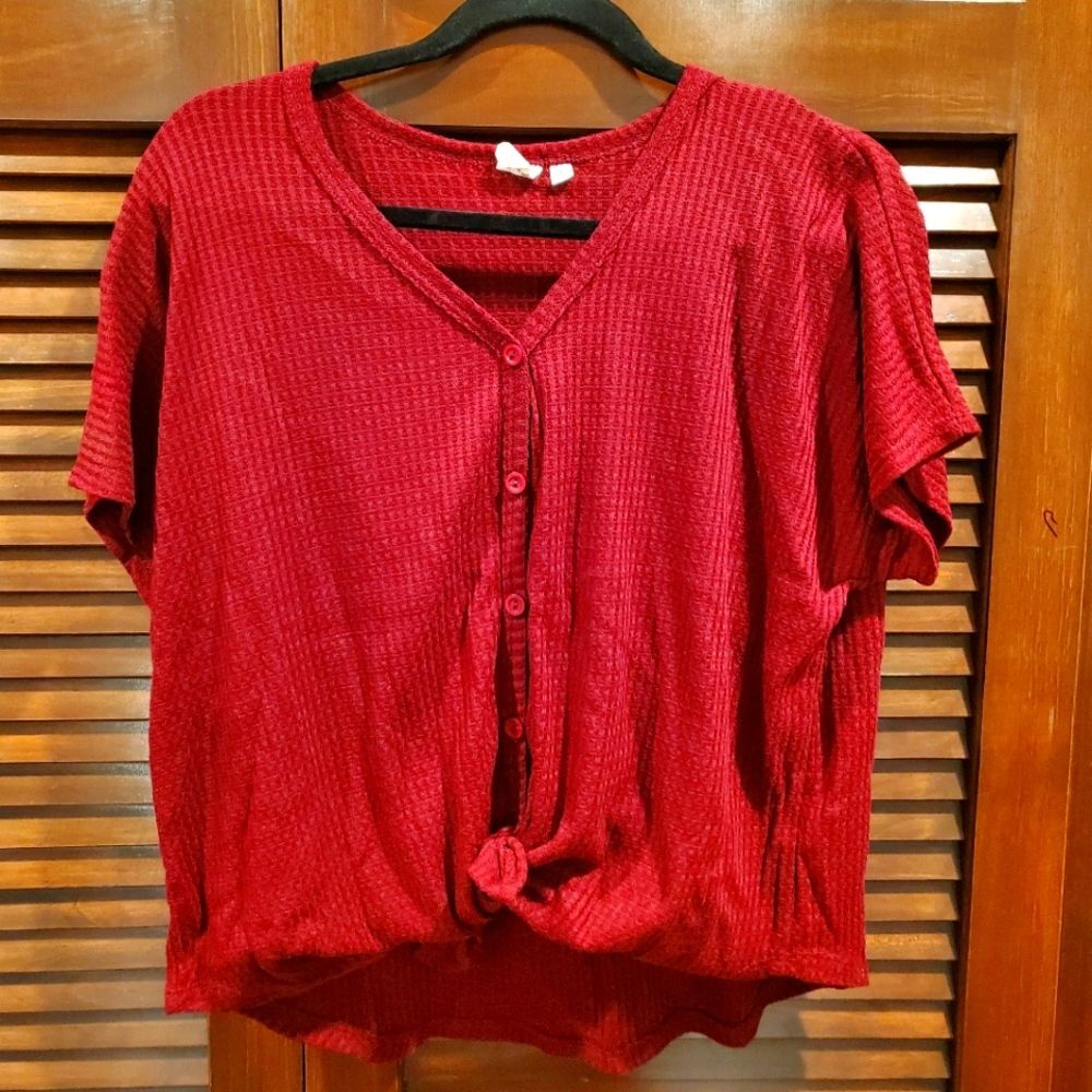 Tie Front button down T shirt | size L